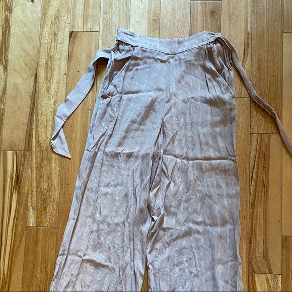 Aritzia « Faun » Wide-leg Beige Pinstripe pants - Picture 1 of 4